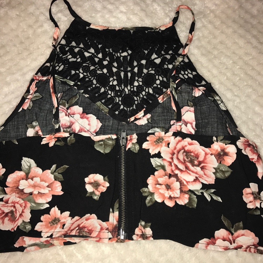 Crop Top - Picture 3 of 3